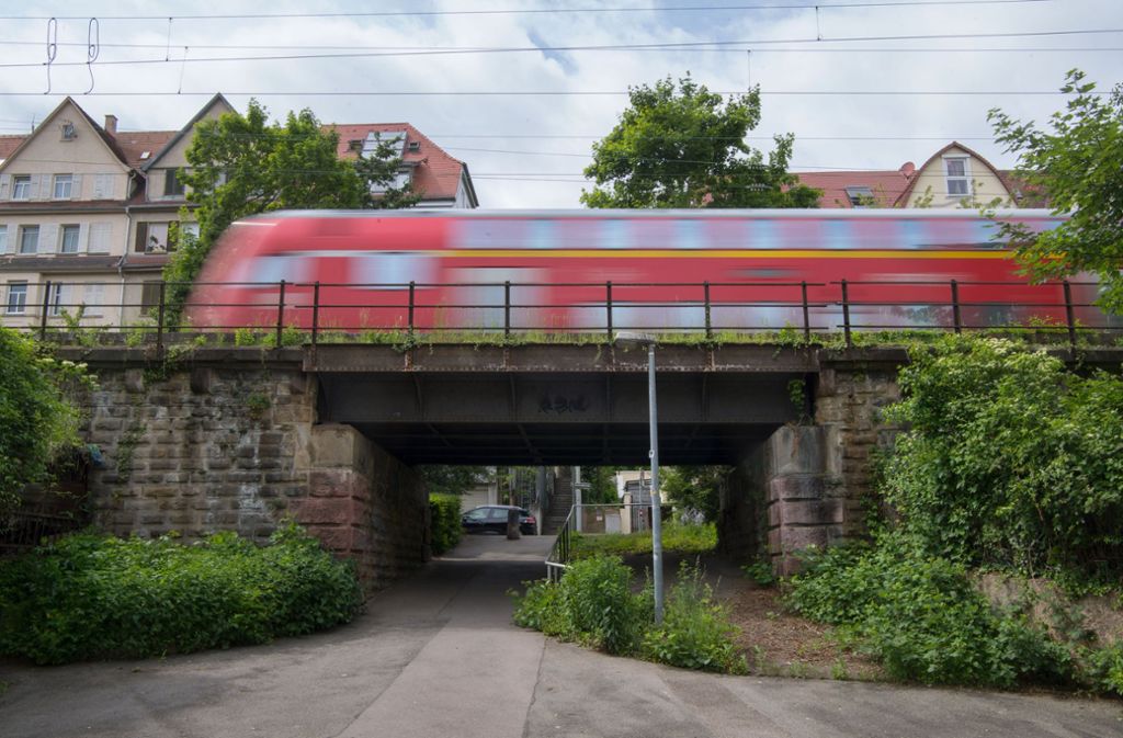 Für Baden-Württemberg hat ein Verband eine Liste mit insgesamt 600 Kilometern Bahnstrecke vorgelegt, die reaktiviert werden könnten (Archivbild). Foto: dpa