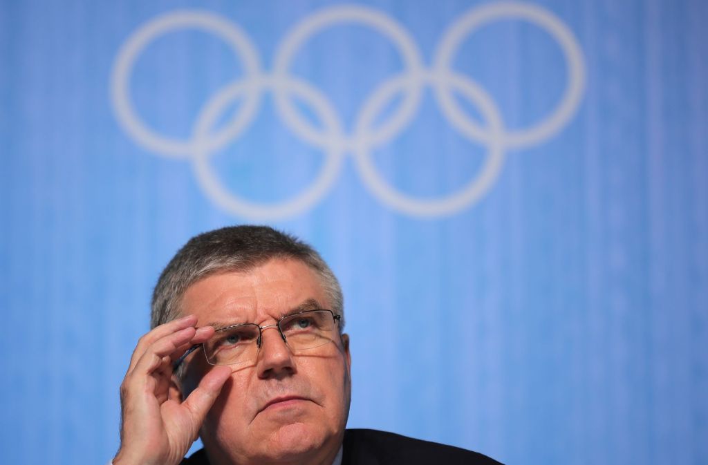 IOC-Präsident Thomas Bach: Ein Berg von Problemen beim Blick in die Zukunft Foto: dpa
