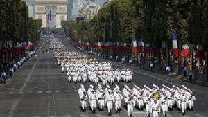Frankreich feiert ihren Nationalfeiertag. In Paris mit einer großen Militärparade. Foto: AP