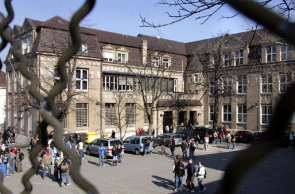 Noch liegt die Neckarrealschule an der Willy-Brandt-Straße im Stadtbezirk Mitte  Foto: Kern