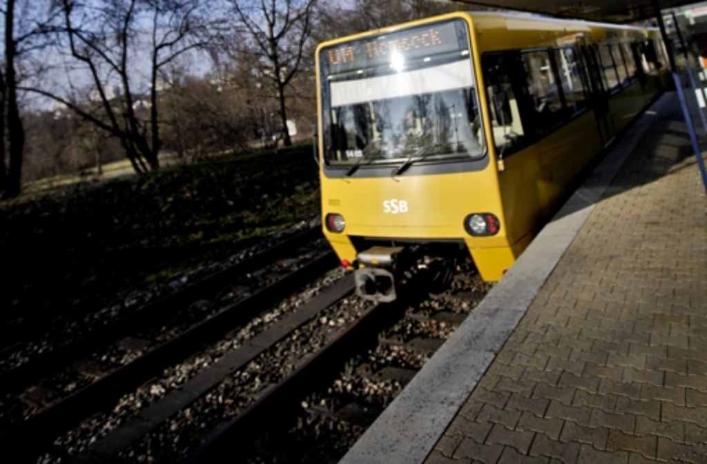 Dank der Hochflurtechnik mit hochgelegten Bahnsteigen könnte bald auch eine Stadtbahn  über Ludwigsburg nach Remseck fahren. Foto: Leif Piechowski