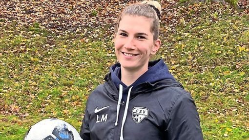 Mutter einer sechsmonatigen Tochter, Realschullehrerin und Oberliga-Trainerin zugleich: Lena Mowlai. Foto: privat