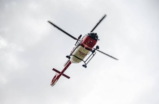 Mit einem Hubschrauber suchte die Polizei im Landkreis Göppingen einen verletzten Mann (Symbolbild). Foto: IMAGO/Markus Klümper/IMAGO/Markus Klümper
