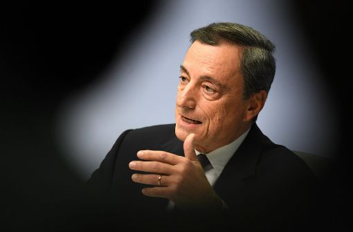 Notenbankchef Mario Draghi hat sich gegen seine Gegner im EZB-Rat durchgesetzt. Foto: dpa