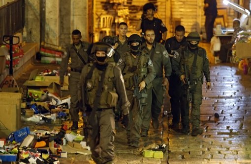 Israelische Sicherheitskräfte patrouillieren in der Jerusalemer Altstadt. Foto: AP