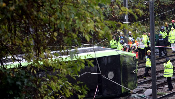 Sieben Tote und 50 Verletzte bei Straßenbahn-Unfall