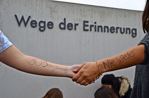 Schüler der Immanuel-Kant-Realschule haben vor einem Jahr an einem Fotoprojekt  zur Geschichte des Nationalsozialismus teilgenommen. Auch die örtliche  SPD-Fraktion will die Erinnerung an die Schrecken dieser Zeit wach halten. Foto: Tetik