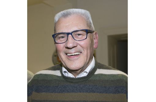 Günter Hoer, 79, hat die Anfänge des Hallenhandballs miterlebt. In Halle 6 auf dem Killesberg. Foto: Horst Rudel