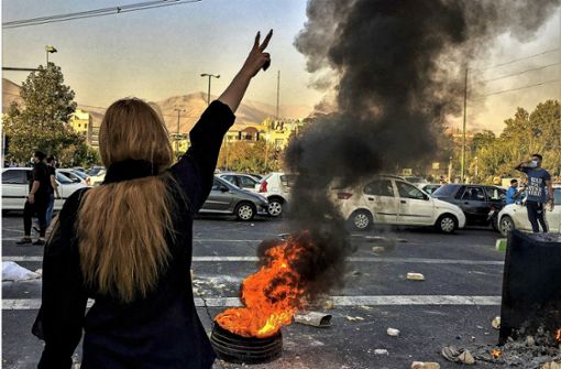 Nach dem Tod einer jungen Frau in Haft vor einem Jahr starteten die heftigen Proteste im Iran gegen das Regime. Foto: dpa/uncredited