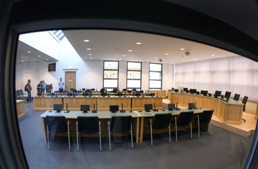 Der Sitzungssaal, in dem der Prozess verhandelt werden soll. Foto: Ronny Hartmann/dpa/Ronny Hartmann