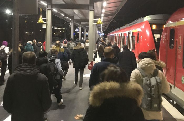 S-Bahnen rund um Böblingen: Signalstörung sorgt für Chaos am Donnerstagabend