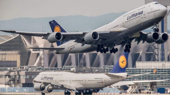 Lufthansa-Jet dreht wegen Schmorgeruchs um