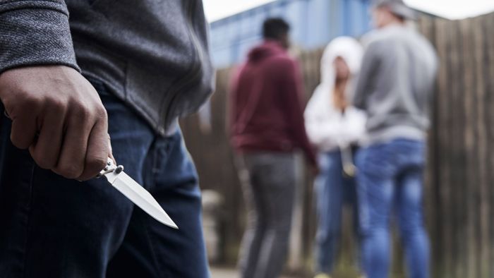 31-Jähriger bedroht Jugendliche mit Messer