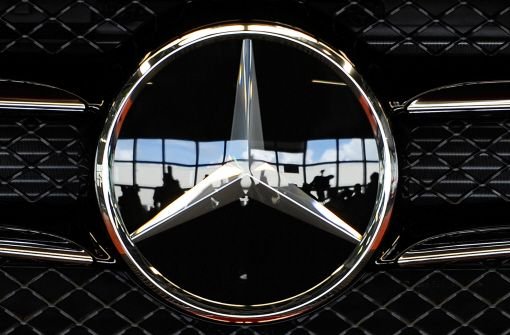 Kurz vor Jahresende zeichnet sich bei Mercedes-Benz ein Rekordjahr ab. Mit 120.346 abgesetzten Fahrzeugen der Premiummarke wurden im November so viele wie noch nie in dem Monat verkauft. Foto: dapd