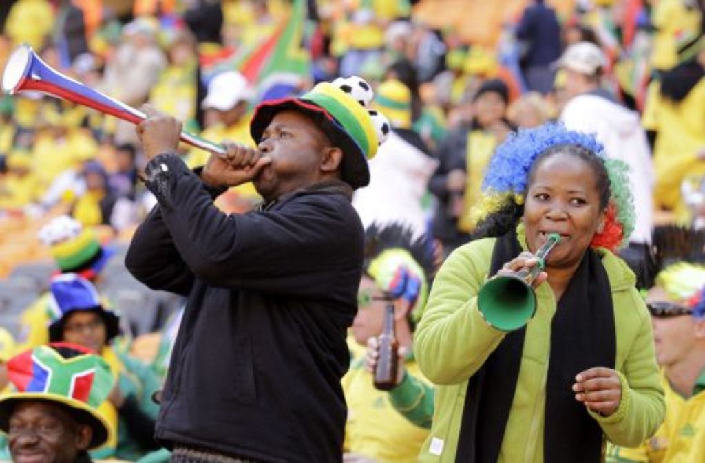 Fans der Bafana, Bafana bei der Eröffnungsfeier in Johannesburg. Foto: AP