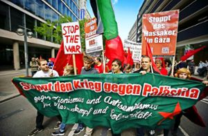 Immer wieder gibt es auch in Stuttgart Proteste gegen die Politik Israels. Foto: Michael Steinert