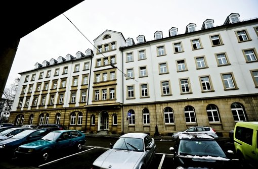 Seit Jahren Gegenstand heftiger Diskussionen: Das ehemalige Hotel Silber in der Dorotheenstraße soll nun ein Gedenkort werden. Wer dafür zahlt, ist noch offen Foto: Leif Piechowski