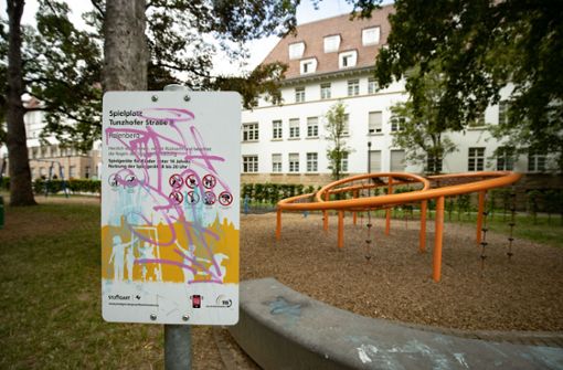 Auf diesem Spielplatz soll der mutmaßliche Täter sein Opfer angesprochen haben. Foto: Lichtgut/Leif Piechowski