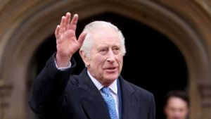 König Charles wird trotz Krebserkrankung reisen. (Archivbild) Foto: dpa/Hollie Adams