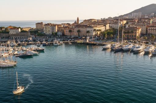 Korsika ist ab Sonntag kein Corona-Hochrisikogebiet mehr. Foto: dpa/Philipp Laage