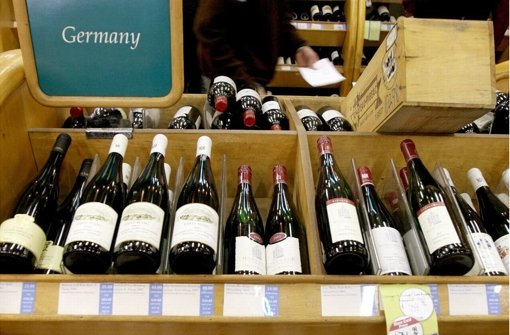 Aktuell  rinnen durch die Kehlen der Bundesbürger zu rund 35 Prozent Weine aus Deutschland –  65 Prozent jedoch bevorzugen Importprodukte. Foto: dpa