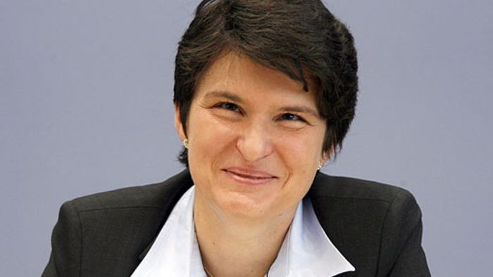 Tanja Gönner bleibt vorerst in der Politik