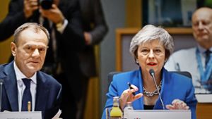 Das Brexit-Drama ist noch lange nicht vorbei: EU-Ratspräsident Donald Tusk und die britische Premierministerin Theresa May. Foto:dpa Foto:  