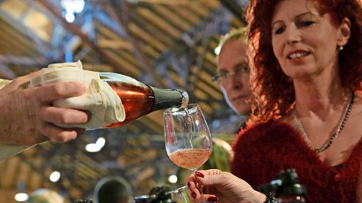 Seit 2015 ist beim Weintreff auch eine Sekt-Theke fest im Programm. Foto: /Patricia Sigerist