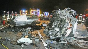 Bei einem Unfall, der von einem Falschfahrer verursacht wurde, sind am Mittwoch auf der A4 bei Aachen zwei Menschen ums Leben gekommen. Foto: dpa