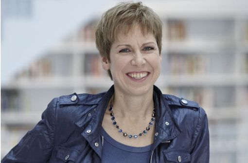 Bestsellerautorin aus Stuttgart; Elisabeth Kabatek. Foto: Droemer-Knaur/Volker Schrank