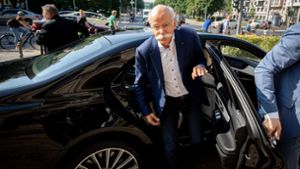 Daimler-Chef Dieter Zetsche muss wieder nach Berlin. Foto: dpa