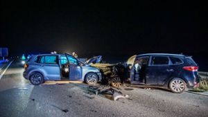 Der Unfall ereignete sich in der Nacht zum Samstag auf der B464 zwischen den Anschlussstellen Grafenau und Magstadt. Foto: SDMG// Dettenmeyer