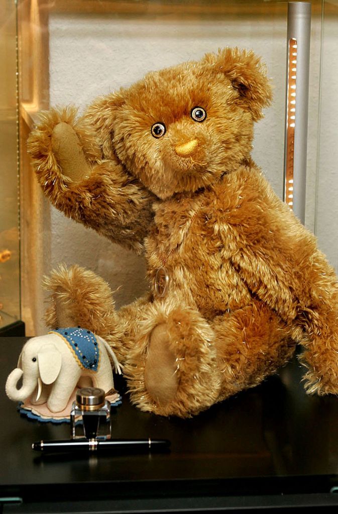 Viele seltene Exemplare gibt es beim Esslinger Teddy-Fachhandel.