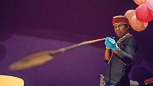 Brasilianische Ureinwohner besuchen Linden-Museum