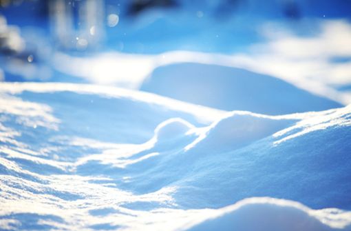 Nach den derzeitigen Berechnungen liegen demnach die Temperaturen rund um den 24. Dezember so weit über dem Gefrierpunkt, dass im Flachland kein Schnee fallen wird (Symbolbild). Foto: imago images/YAY Images/ via www.imago-images.de