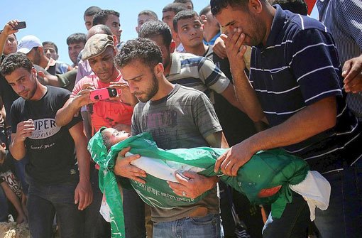 Immer mehr Palästinenser sterben bei israelischen Luftangriffen im Gazastreifen.  Foto: dpa