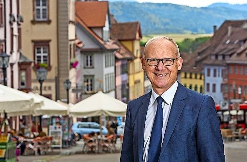 Ein Erfolg für Ralf Broß: der 50-jährige Rathauschef in Rottweil geht in seine zweite Amtszeit. Foto: Stadt Rottweil