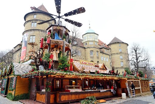 Am 25. November beginnt der Stuttgarter Weihnachtsmarkt. Der Aufbau kommt gut voran.  Foto: www.7aktuell.de |