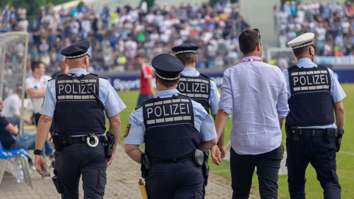 WFV-Pokal-Finale in Stuttgart: Polizei muss mehrfach einschreiten – 121 Fans in Gewahrsam