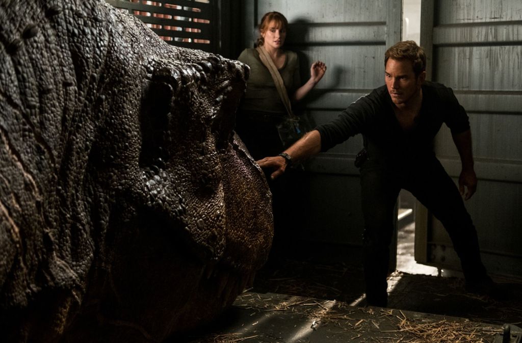 Hoher Schauwert, dünne Geschichte: Bryce Dallas Howard und Chris Pratt in „Jurassic World“ Foto: Verleih