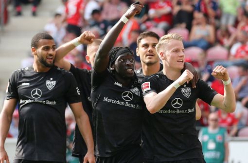 Dem VfB Stuttgart fehlt noch ein Sieg, um ganz sicher nicht abzusteigen und auch den Gang in die Relegation zu vermeiden. Foto: Baumann