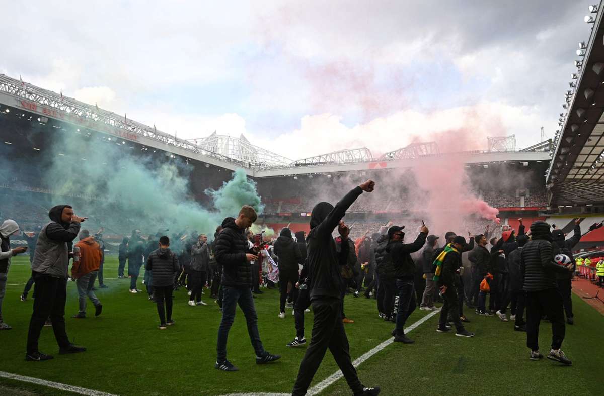 Die Fans von Manchester United stürmten das Stadion.