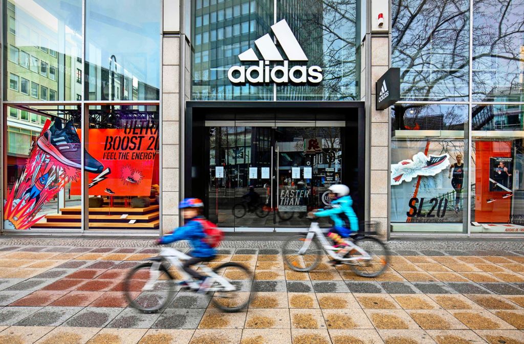 selva Avenida híbrido Nach Ankündigung von Miet-Stundungen: Stuttgarter Händler: Adidas ist  unsolidarisch
