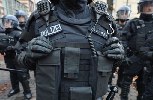 Polizei in Chemnitz: Hegen zu viele Beamte Sympathien für die Rechten? Foto: dpa