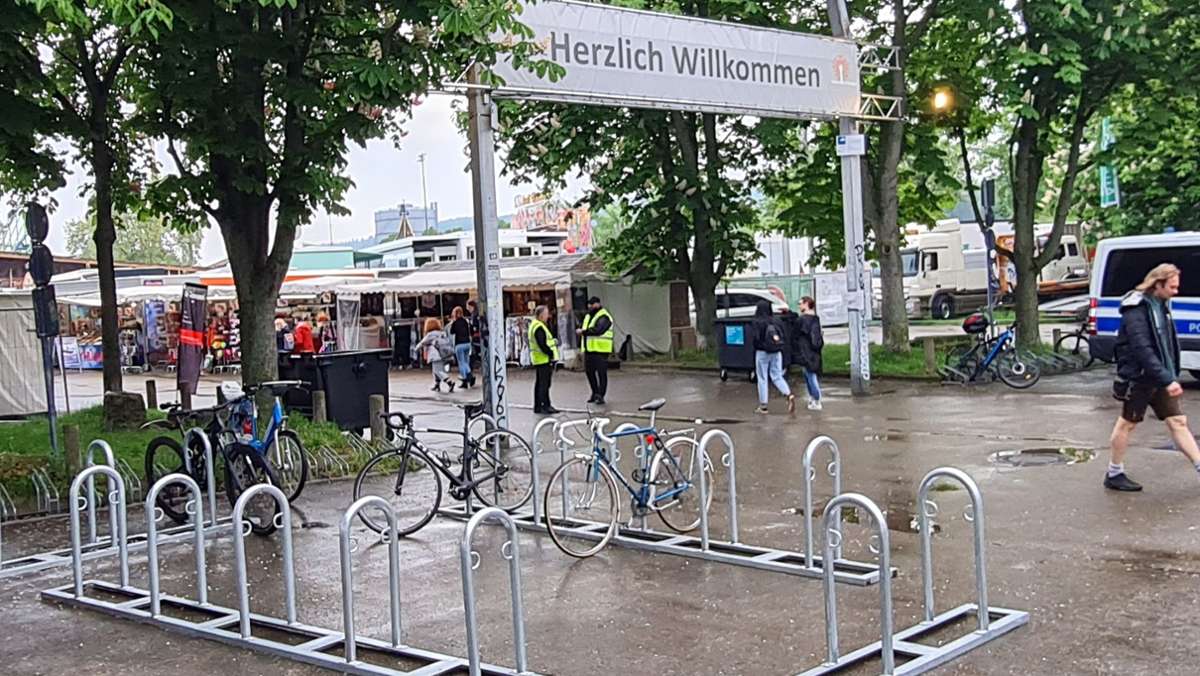 Mit dem Rad auf den Cannstatter Wasen: Weitere Fahrradbügel  am Stuttgarter Frühlingsfest