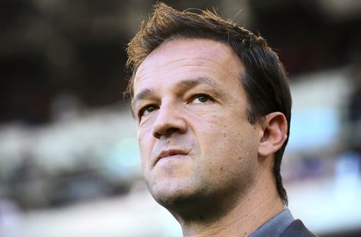 Der ehemalige Nationalspieler Fredi Bobic (41) ist seit Juni 2010 Manager beim VfB Stuttgart. Foto: dpa