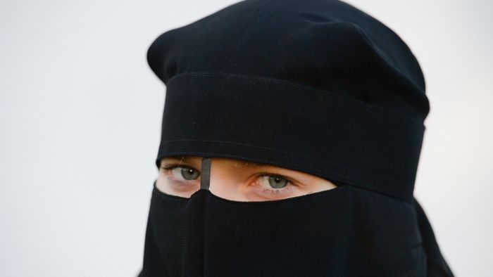 Muslima darf nicht mit Gesichtsschleier ins Abendgymnasium
