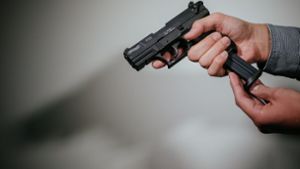 55-Jähriger feuert mit Schreckschusswaffe auf Sohn
