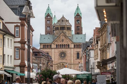 Im Kaiserdom in Speyer (Rheinland-Pfalz) wird am Samstag (01.07.2017) eine Totenmesse für den verstorbenen Altbundeskanzler Kohl stattfinden. (Archivfoto) Foto: dpa