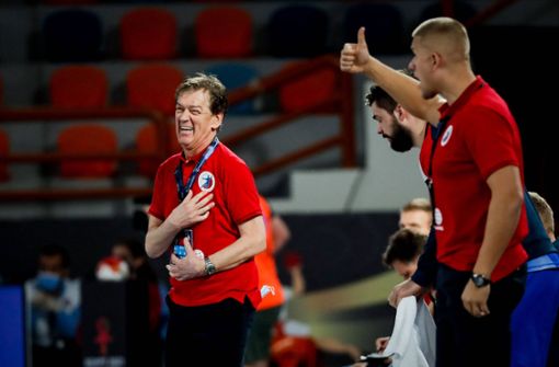 Velimir Petkovic hat gut Lachen – dem ehemaligen Frisch-Auf-Trainer  macht die Doppelfunktion als Chefcoach der russischen Nationalmannschaft und von ZSKA Moskau viel Spaß. Foto: imago/Jozo Cabraja